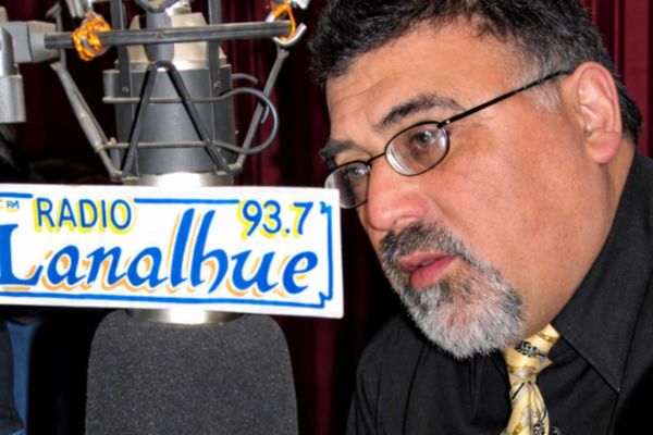 radiolanalhue2007a2FF5D622-F6F9-04CF-8C31-5084BF78DA29.jpg